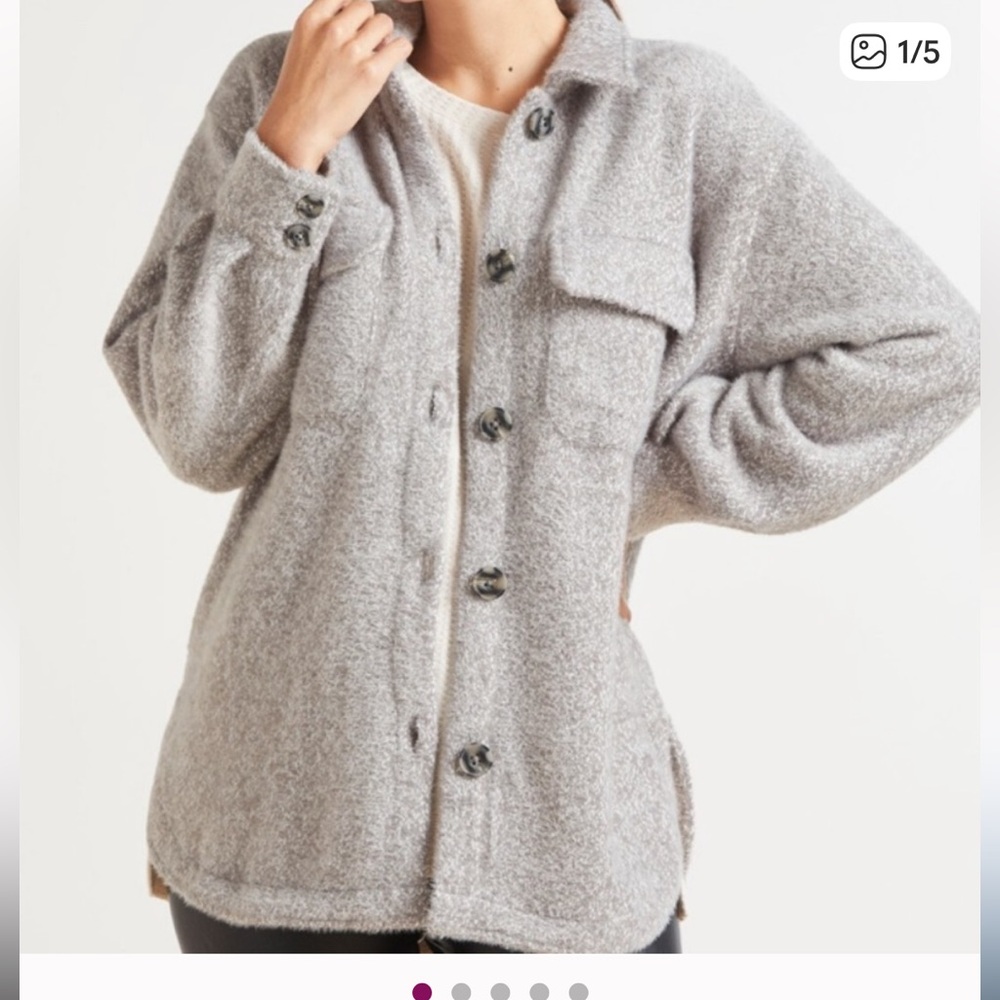 Z Supply Gray Tucker Jacket Shacket Oversized Cozy Small Smoke/Pet Free Home EUC